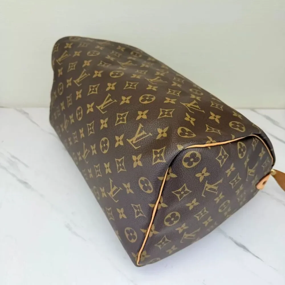 Louis Vuitton Women Pre-Loved Bag Very Good Condition